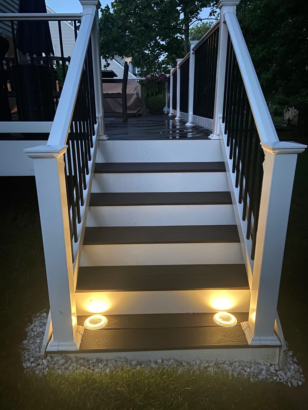 deck stair lights solar